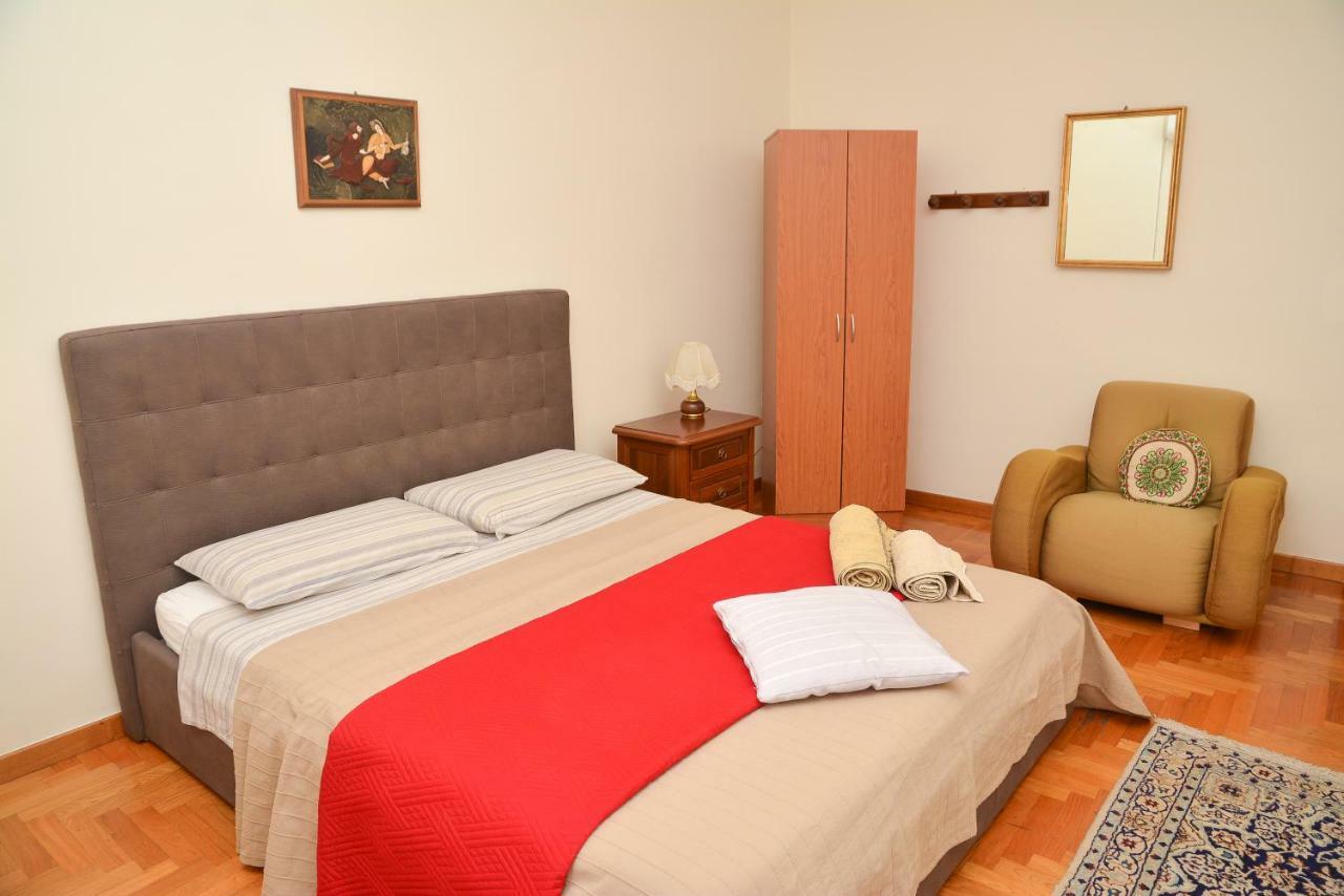 Lian Room B&B 卡塞塔 外观 照片